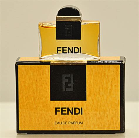 profumo fendi donna su amazon|Amazon.it: Fendi .